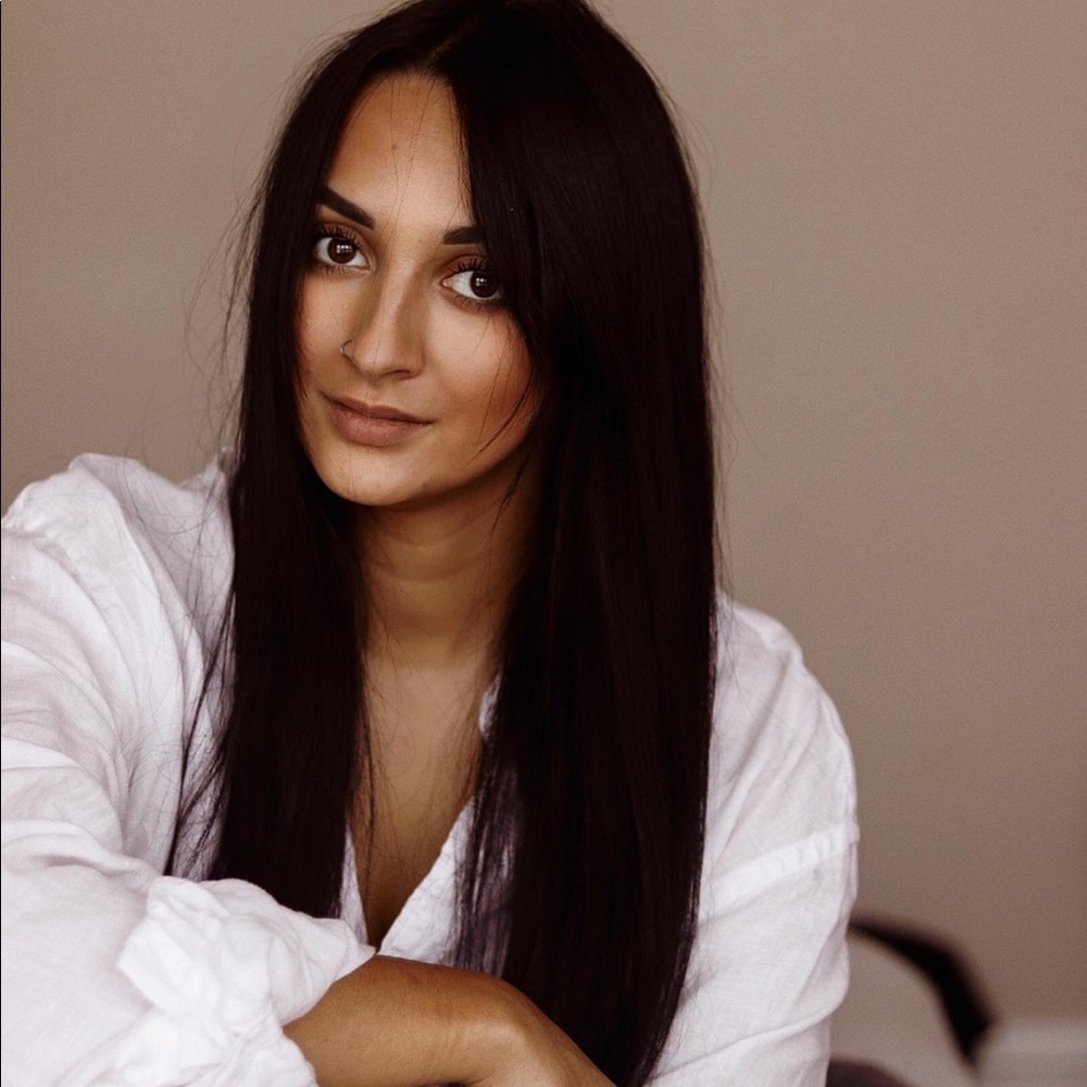 Meet your Posher, Mela